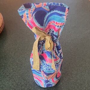 Lilly Pulitzer Vibrant Wine Bag with Gold Ribbon